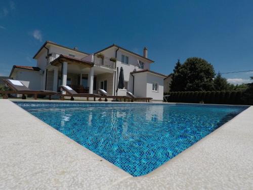 Donji Prolozac Villa | Villa Latica