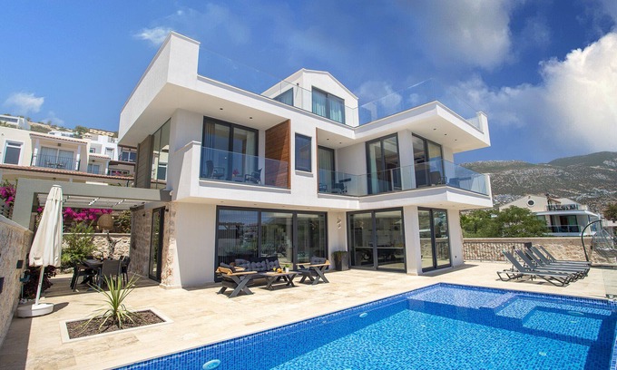 Kalkan Villa | Villa Lea, a Stylish and Modern 5 Bedroom Villa in Kalamar Bay