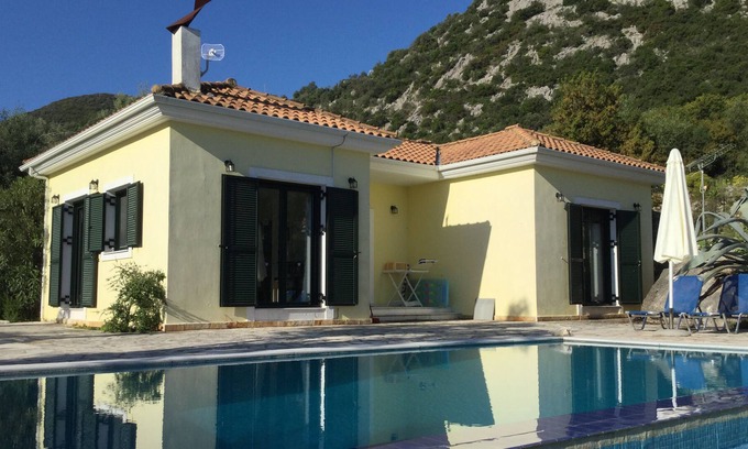 Katokhorion Villa | Villa Lemonia, secluded hillside location above Vlicho Bay
