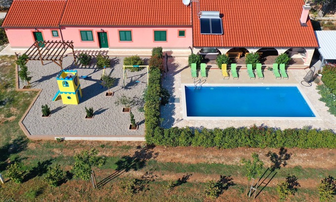 Prapatnica Villa | Villa Lujko (for 14 people)