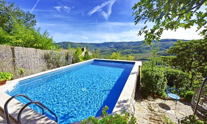 Motovun House | Villa Luna house whit the pool in heart of Motovun