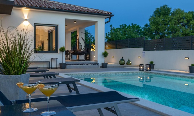 Prodol House | Villa 'M' by Interhome