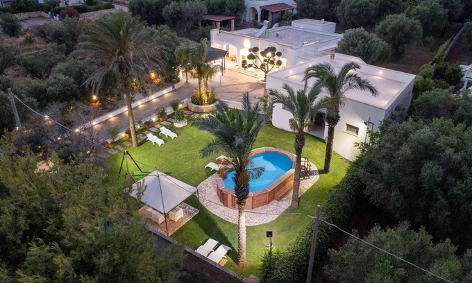 Marina di Novaglie Villa | Villa MaChri - Charming Pool Villa with Private Garden, Near the Sea