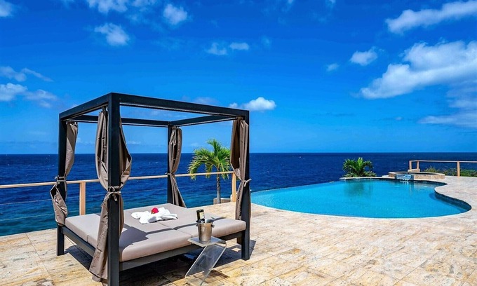St. Marie Villa | Villa Magic Time - Oceanfront