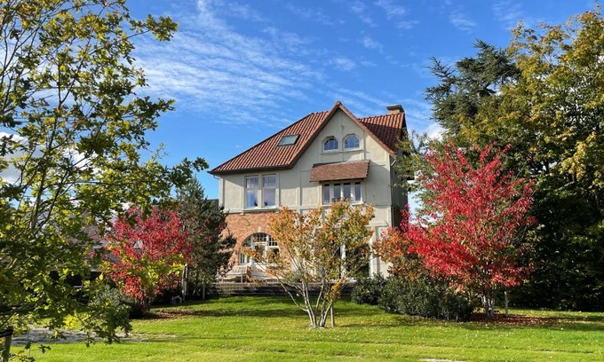 Oostkamp Bed & Breakfast | Villa Magnolia B&B