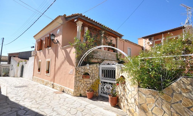 Aleimmatades Apartment | Villa Makrades