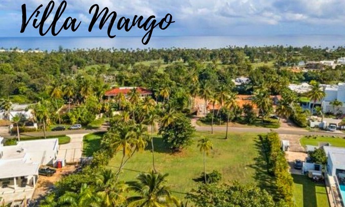 Cerro Gordo Villa | Villa Mango - Corner 3BR villa with breezy balcony with Mountain Views.