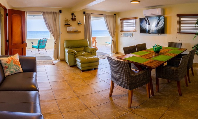 Stella Villa | Villa María - Oceanfront - 8 guests - pet friendly - at Stella, Rincón