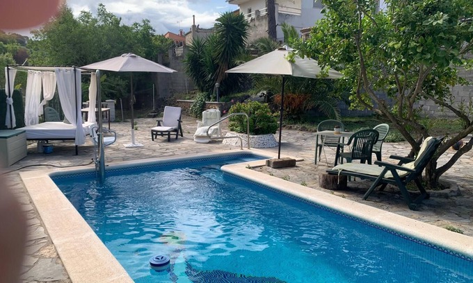 Olesa de Bonesvalls House | Villa Maria Mercedes