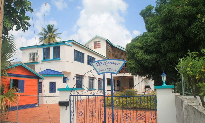 Fitts Village House | Villa Marie Guesthouse