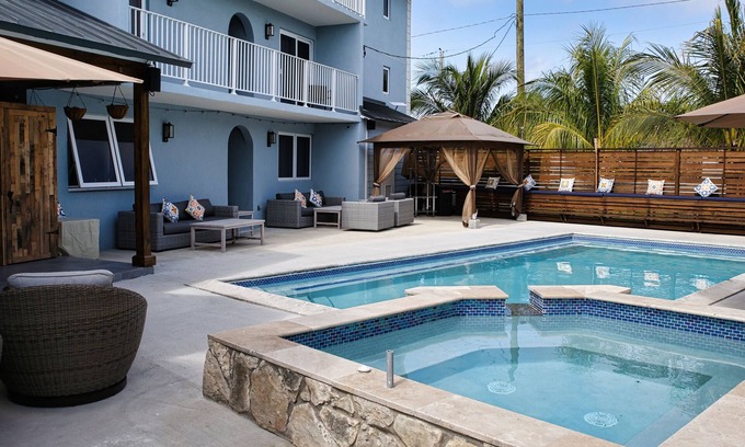 Bahamas Terrace Hotel | Villa Marina Suites