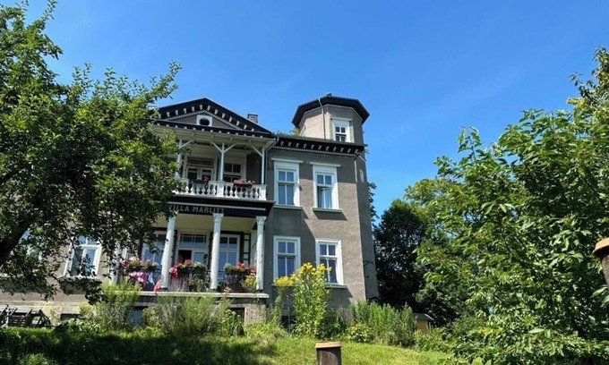 Arnstadt Apartment | Villa Marlitt Living in the countryside and a 5-minute walk to the old town