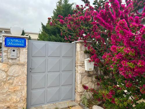Lavreotiki Apartment | Villa Maxima Lavrio