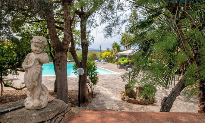 Porto Torres House | Villa Melograno with annexe, exclusive swimming pool surrounded by greenery