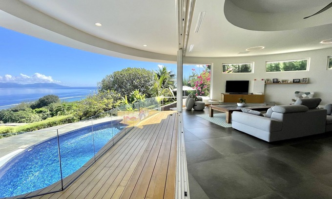 Punaauia Villa | Villa Menemene, one of a kind place in Tahiti