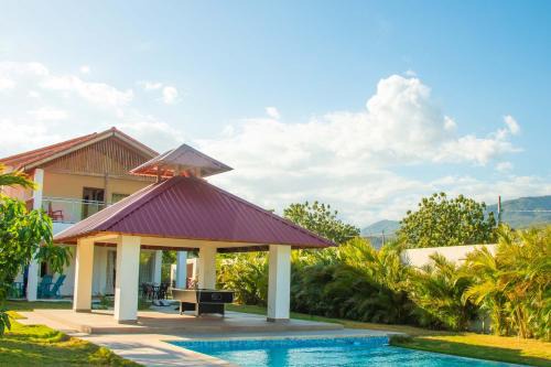 Las Charcas Villa | Villa Mercedes - Private Pool & Sunset Views - Ocoa Bay