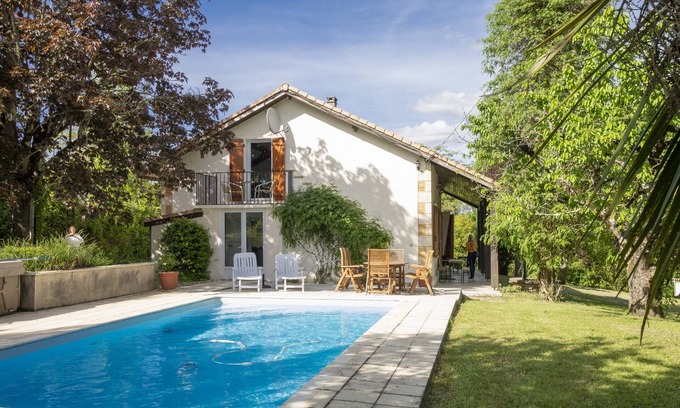 Miramont-de-Guyenne Villa | Villa Miramont - within walking distance of the town.