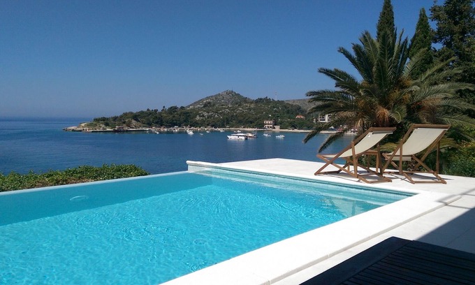 Mlini Apartment | Villa Mirjana - Studio Apartment with Terrace and Sea View (Bogumila)