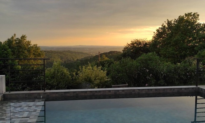 Burlats Villa | Villa Moderne Avec vue Exceptionnelle, Idéale Pour des Vacances de Rêve !