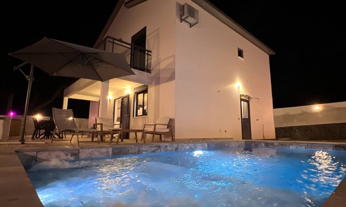 Ravine des Cabris Villa | Villa Moderne Paradisiaque Avec Piscine, Vue sur Mer et Montagne