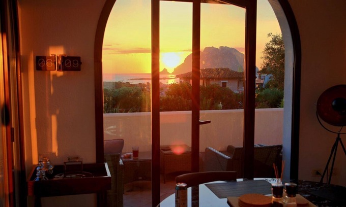 Porto San Paolo House | Villa Monte Contros, pool, sea view and a few minutes to the beach.