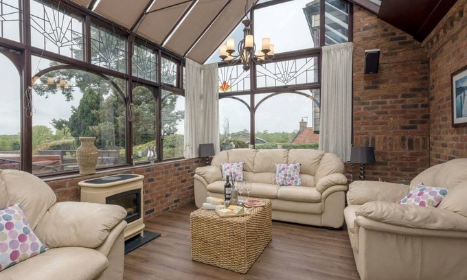 Horning House | Villa Morea