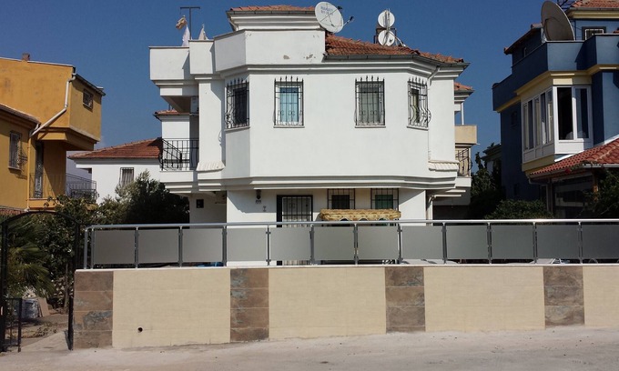 Altinkum Villa | Villa Near Altinkum; Private Pool; 5 Min Walk To Beach; Quiet Location; Sleeps 7