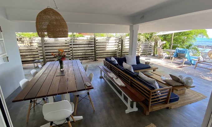 Roches Noires Villa | Villa Ô'Lagon On the beach
