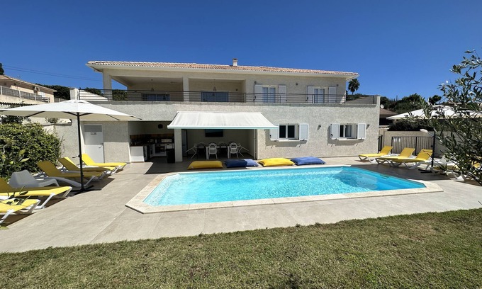 Aleria Villa | Villa of Oro Aleria Corsica