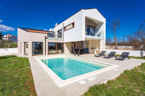 Peruski Villa | Villa Ogradina near Pula with sea view for 5 persons only 3 km from the Beach