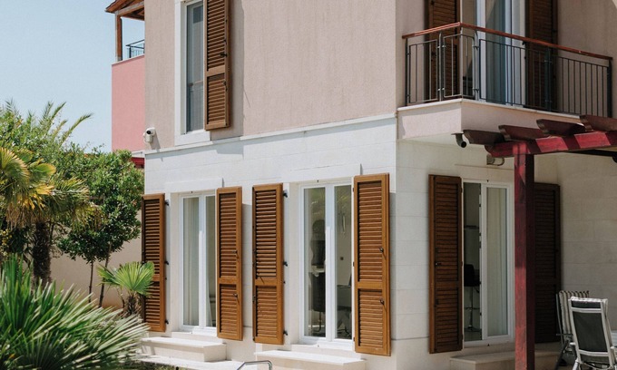 Splitska Villa | Villa Oleander by Domus Mirus: 3BR, Rooftop Cinema, Private Pool, 500m to beach