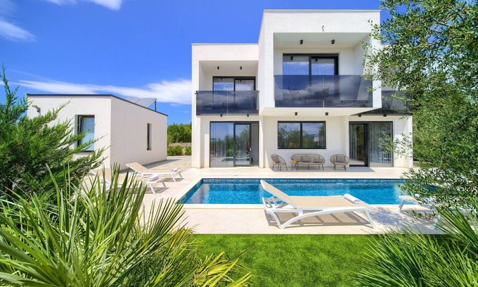 Kornic Villa | Villa Olive Garden with heated pool (Kvarner - Kornić)