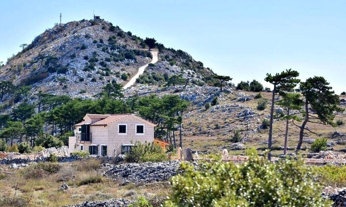 Hvar Villa | Villa on the top of Hvar with 360 degree views and pool