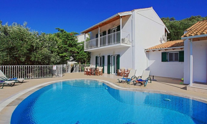 Apraos Villa | Villa Oneiro in Apraos