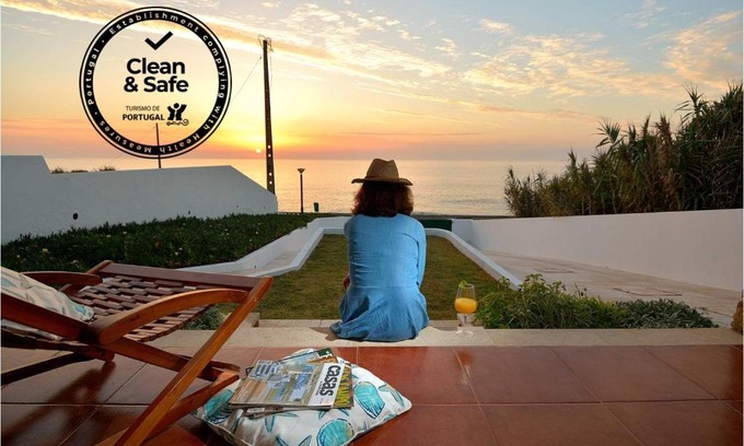 Magoito House | Villa over the Ocean in Magoito-Sintra