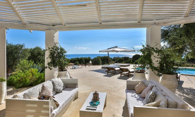 Marina di Felloniche Villa | VILLA PAJARE FRANCESI 8&2, Emma Villas