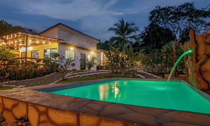 La Fortuna Villa | VILLA PALMERA, A/C GATED & POOL