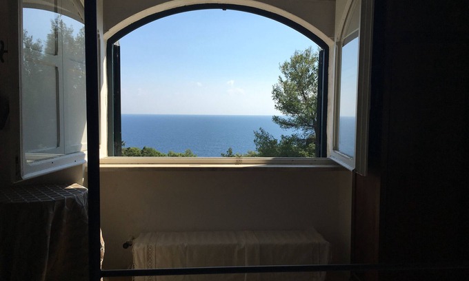 Marina di Marittima Villa | Villa 'Panoramica A Castro' with Sea View, Wi-Fi and Air Conditioning