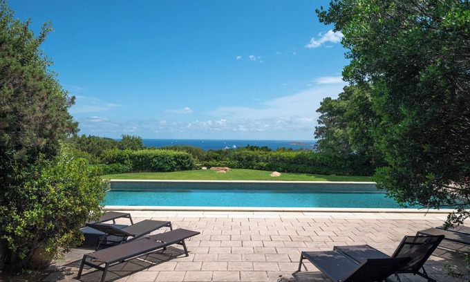Pantogia Villa | Villa 'Pantogia' with Sea View, Wi-Fi and Air Conditioning