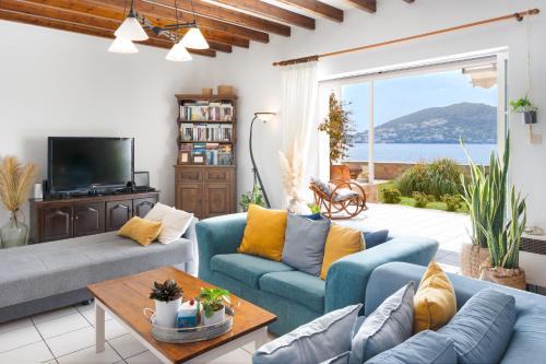 Alinda Villa | Villa peristeri
