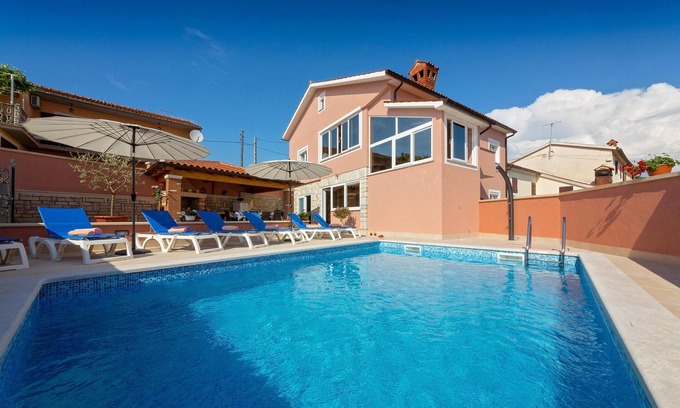 Brnobici Villa | Villa Petra, Kaštelir with Pool, Sauna and Jacuzzi ☆ near the POREC-ISTRIA