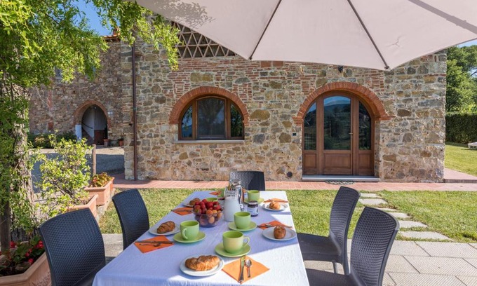 Pieve a Presciano House | Villa Poggio alle Case