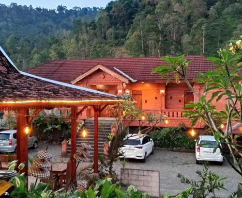 Hargomulyo House | VILLA PRINGGITAN