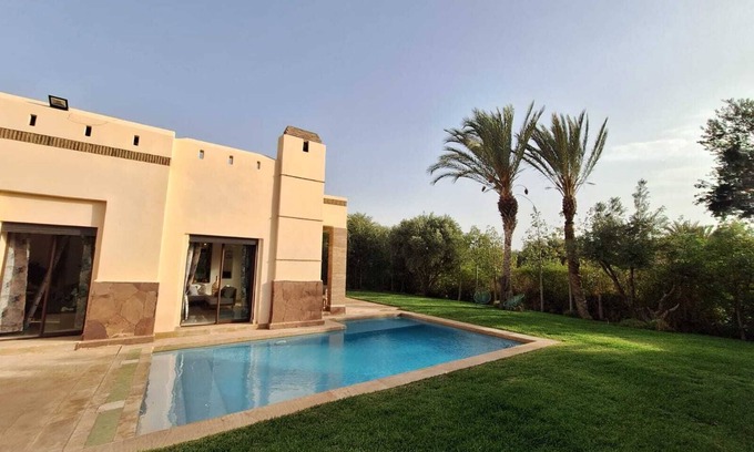 Annakhil Villa | Villa private heated pool from November 1 to April 15.
