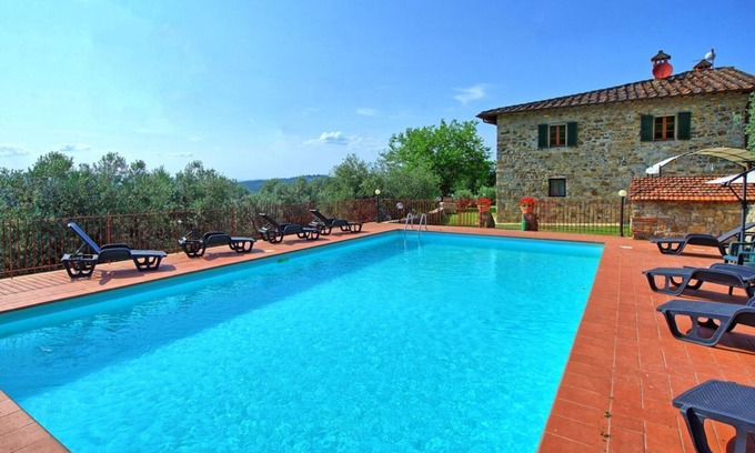 Pieve a Presciano Villa | Villa Quercina by MMega