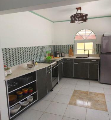 Marie Pampoen Apartment | Villa Raven`s Paradise (Gris)