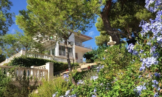 Cunit Villa | Villa Recuerdo - Spanish villa with sea view and pool - 8 min. to the beach