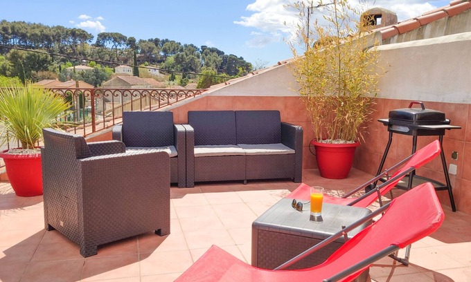 Plan-de-Cuques Apartment | Villa Reiala Plan-de-Cuques - Studio with terrace