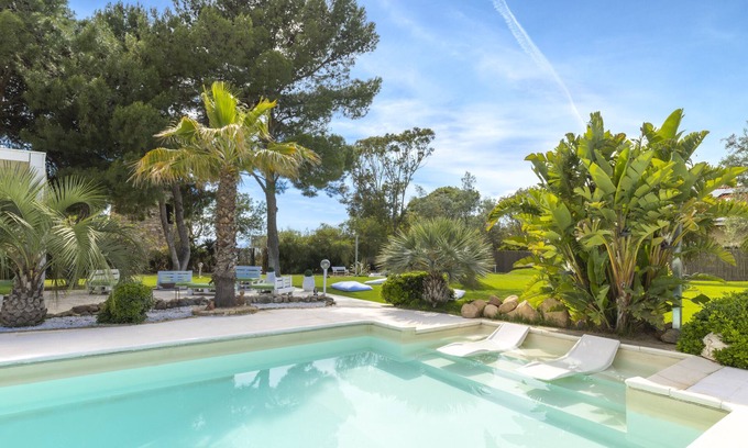 Quartu Sant'Elena Villa | Villa 'Riví' with Sea View, Wi-Fi and Air Conditioning