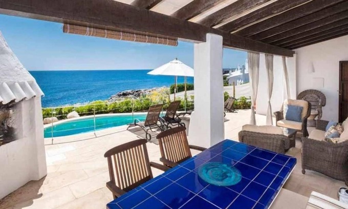 Binibeca Villa | Villa 'Rocío' with Sea View, Wi-Fi and Air Conditioning